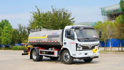 東風9噸灑水車 助力城市綠化的高效利器